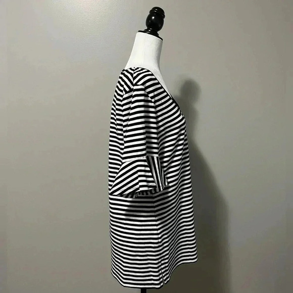 Isaac Mizrahi Shirt Sleeve Striped Scoop Neck Knit Top - Picture 7 of 11